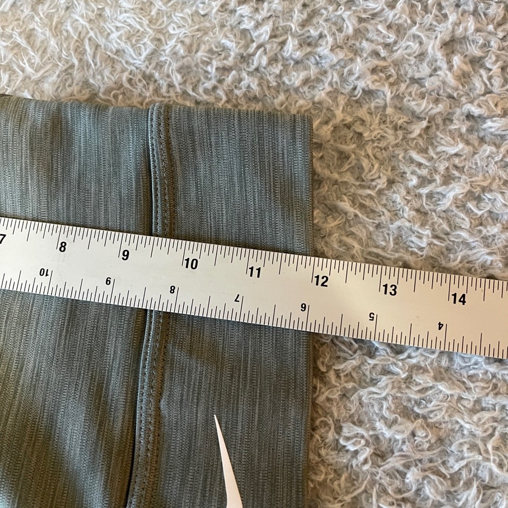 Nike Womens XS Heathered Olive Green Racerback Sports Bra Space Dye Swoosh - Picture 6 of 8